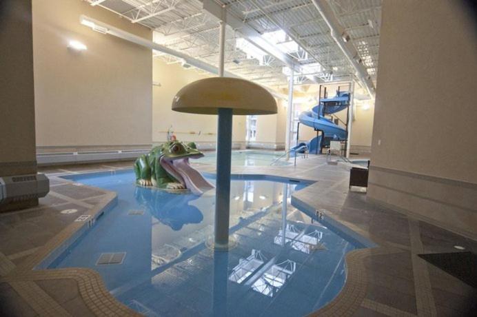 Parkland301 Sunlit 2,000 Ft² Penthouse With Mtn View Διαμέρισμα Κάνμορ Εξωτερικό φωτογραφία