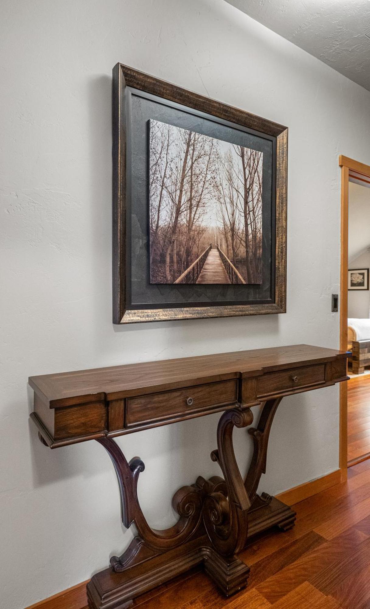 Parkland301 Sunlit 2,000 Ft² Penthouse With Mtn View Διαμέρισμα Κάνμορ Εξωτερικό φωτογραφία