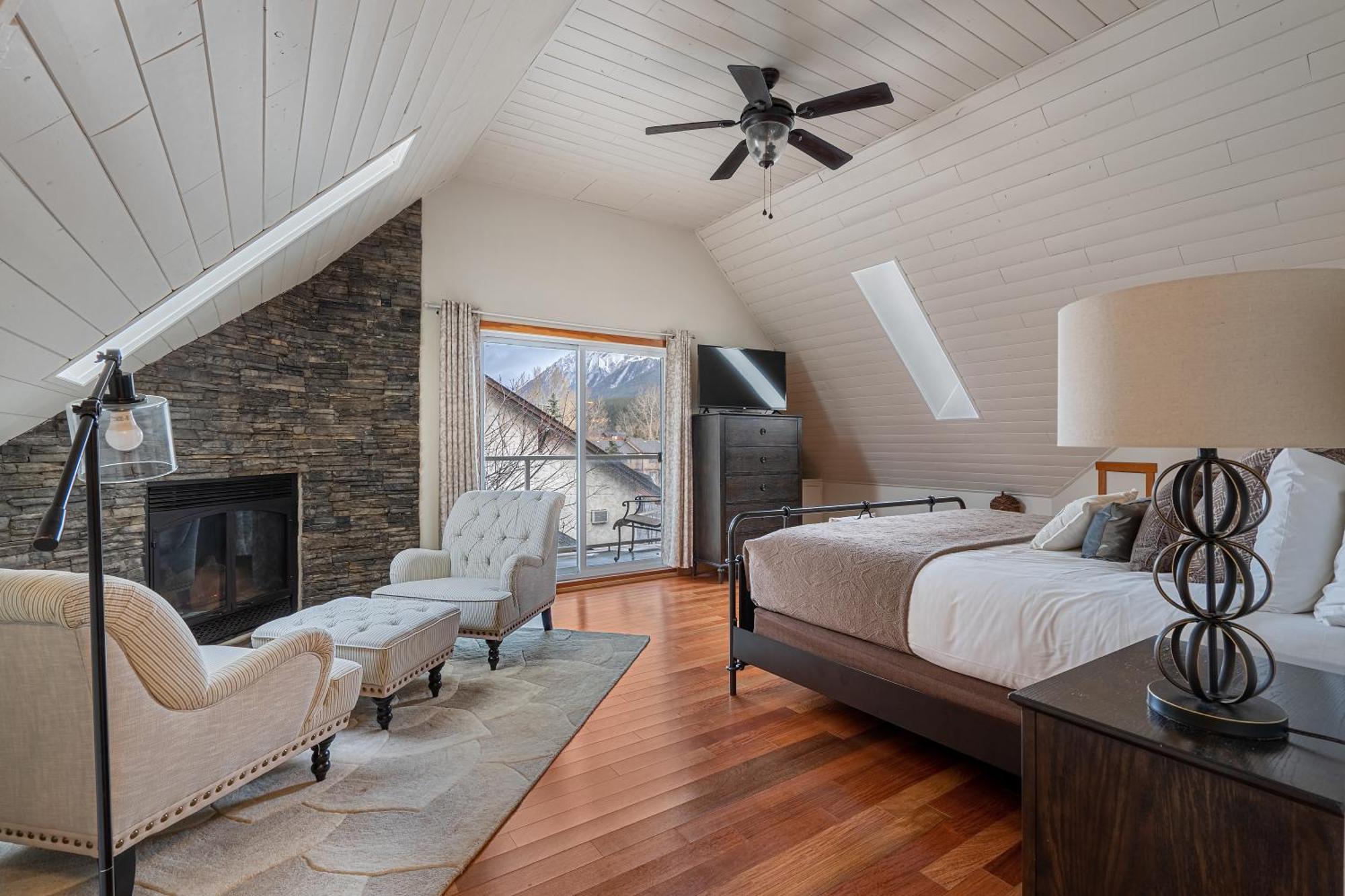 Parkland301 Sunlit 2,000 Ft² Penthouse With Mtn View Διαμέρισμα Κάνμορ Εξωτερικό φωτογραφία